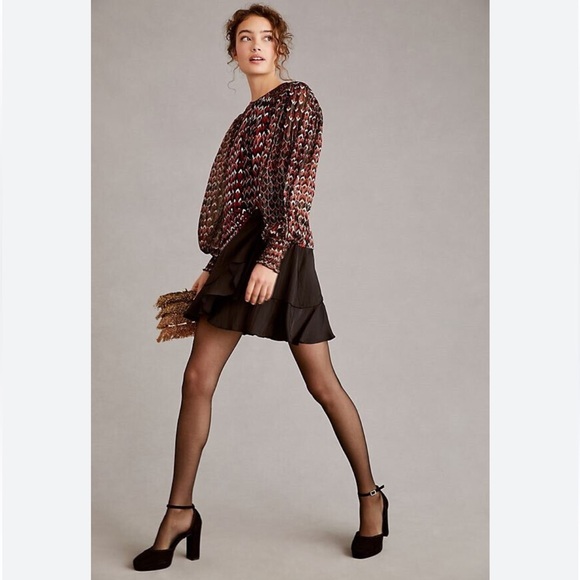 Anthropologie NWT Blank London Sequin Shoulder  Bishop Sleeve blouse size M. - Picture 5 of 8